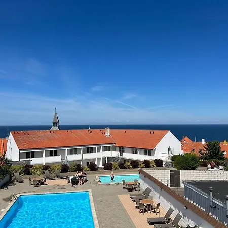 4 Person Holiday In