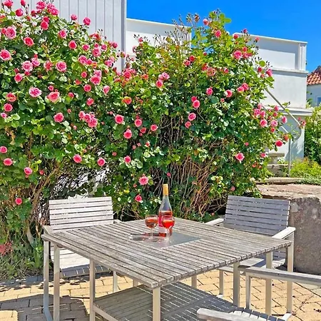 4 Person Holiday In * Gudhjem